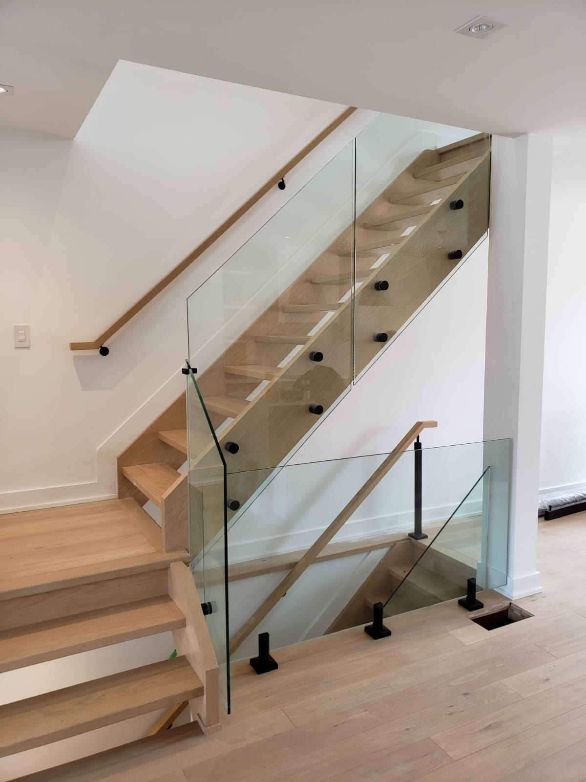 👌 Interior Glass Stair Railing Installation Etobicoke Free Estimate